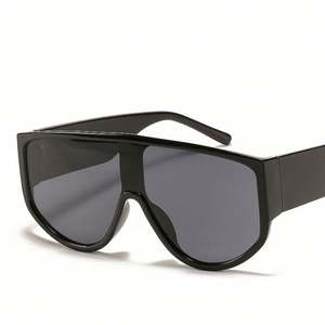 Gafas de Sol de Moda 2022 para Hombre, Montura Grande, Lente de Una Pieza, Protección UV400, Gafas de Sol de Gran Tamaño para Mujer - Product Image 4