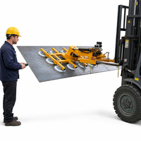 Lève-charge industriel personnalisé de 500 kg monté sur chariot élévateur pour la découpe laser de tôles et le verre de façade rideau