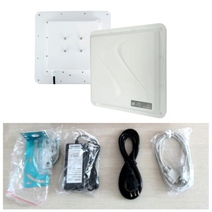Lecteur RFID UHF IP67 avec antenne 9dBi longue portée de 8 m pour le suivi des véhicules en extérieur avec fréquence Wiegand/TCP/WIFI 860-960 MHz - Product Image 4