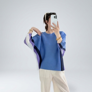 Pengiriman Cepat Kasual Warna-Blok Patchwork Poliester Terstruktur Lengan Kelelawar Musim Gugur Wanita Modis 2026 Gaya Miyake - Product Image 2