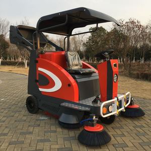 Industrial Automatic Vacuum Floor Machine Ride on Street Road Street Road - Product Image 3