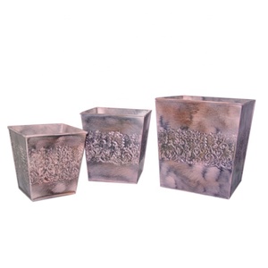 Antique White Finishing Metal <b>Garden</b> Planter - Product Image 3