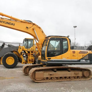 รถขุดตีนตะขาบมือสองจากเกาหลี รุ่น Hyundai 220lc-9s เครื่องยนต์ Yanmar ประสิทธิภาพสูง ปั๊มเกียร์และลูกปืนคุณภาพดี - Product Image 1