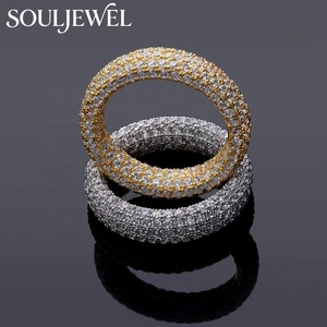 Souljewel Anillo Apilable <span class=keywords><strong>de</strong></span> Alta Calidad con Zirconia, Chapado en Oro <span class=keywords><strong>de</strong></span> 14K, con Engaste <span class=keywords><strong>de</strong></span> Garras Micro Pavé, Estilo Hip Hop, para Uso Diario, para Hombres y Mujeres - Product Image 1