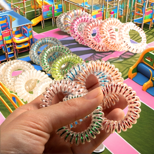 En gros, élastiques à <span class=keywords><strong>cheveux</strong></span> pour femmes <span class=keywords><strong>de</strong></span> 5,5 cm en plastique élastique, brillants, style sirène, en spirale, type <span class=keywords><strong>fil</strong></span> <span class=keywords><strong>de</strong></span> téléphone - Product Image 2