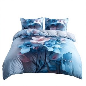 Juego de Ropa de Cama de 3 Piezas de Poliéster Floral Azul Púrpura Moderno y Elegante, Tejido en Polonia, 100% Poliéster, Lavable, 3 Piezas - Product Image 1