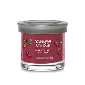 Vela Aromática YANKEE CANDLE - TUMBLER PICCOLO BLACK CHERRY - Product Image 1