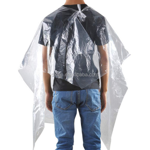 Vente en gros de tabliers de rasage pour homme personnalisés imperméables en PE, cape de salon de coiffure, robe de barbier - Product Image 2