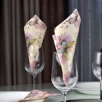 Serviettes de table colorées 3 plis en pâte de bois vierge, style sac papillon violet rêveur, avec logo personnalisé LR pour mariages, banquets, hôtels