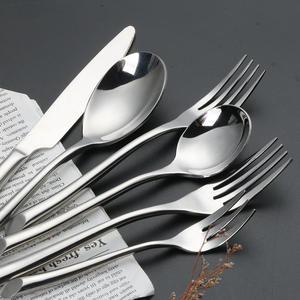 Venta al por mayor restaurante plata <span class=keywords><strong>Cuberteria</strong></span> diseño novedoso cena cucharas tenedores y cuchillos cubiertos de acero inoxidable - Product Image 3