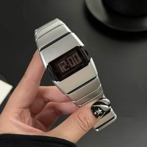 <span class=keywords><strong>Reloj</strong></span> Multifuncional Retro <span class=keywords><strong>Futurista</strong></span> para Hombre, <span class=keywords><strong>Reloj</strong></span> Digital de Silicona con Pantalla, Alarma, Fecha, Electrónico, Gran Venta - Product Image 2