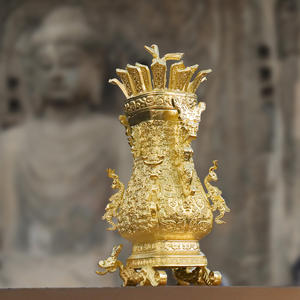 Lussuosi e Squisiti Oggetti Artigianali in Ottone Antichi Vasi Quadrati in Stile Cinese <span class=keywords><strong>Antico</strong></span> con Motivo Loto e Gru Fusione di Alta Qualità - Product Image 1