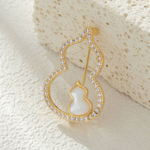 Chinese Style Gourd Brooch With Mother Of Pearl Inlay Bezel Setting Women's Lapel Pin Everyday Wear - Product Image 2