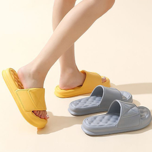 Sandalias de mujer BSR, zapatos atléticos cómodos, toboganes de almohada, ducha atemporal personalizada, baño, deportes, zapatillas deslizantes para el hogar para mujer - Product Image 2