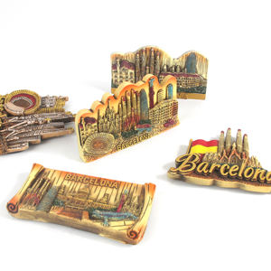 Aimants de réfrigérateur en résine 3D personnalisés faits à la main, aimant souvenir Sagrada Familia <span class=keywords><strong>Gaudi</strong></span> Stadium Barcelone Espagne, aimant pour réfrigérateur - Product Image 4