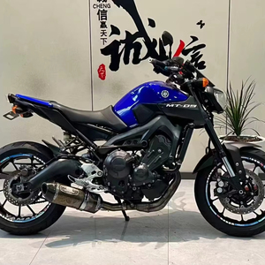 Motocicletta Yamaha MT09 Originale e Autentica con Raffreddamento ad Acqua, Prodotta in Giappone. <span class=keywords><strong>La</strong></span> Migliore <span class=keywords><strong>Moto</strong></span> al Mondo - Product Image 6