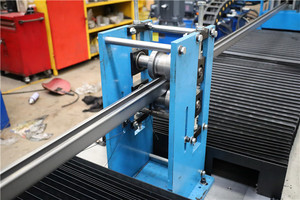 Machine de formage à froid pour la fabrication de profilés en C pour structures de montage de panneaux solaires photovoltaïques Unistrut de plusieurs tailles - Product Image 6
