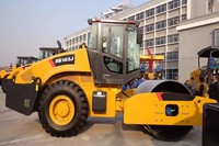 Compacteur de sol industriel TerraForce XS183J 118 kW 18 tonnes pour autoroutes, barrages et construction industrielle