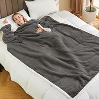 Couverture portable Sherpa avec manches et poches, douce et chaude, pour toutes les saisons, 100% polyester, légère, pour hommes et femmes
