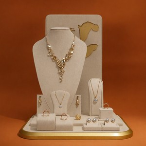 Plateau de présentation de bijoux en velours WEIMEI avec logo personnalisé et supports buste pour colliers, boucles d'oreilles, bagues et bracelets – Ensemble de présentation de bijoux - Product Image 1