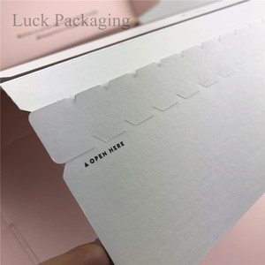 Muestras gratis <span class=keywords><strong>de</strong></span> embalaje <span class=keywords><strong>de</strong></span> ropa Rosa Color personalizado cerradura <span class=keywords><strong>de</strong></span> cremallera Peel off <span class=keywords><strong>cierre</strong></span> corrugado Mailer rígido <span class=keywords><strong>de</strong></span> la <span class=keywords><strong>caja</strong></span> <span class=keywords><strong>de</strong></span> envío - Product Image 5
