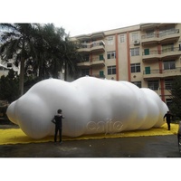 Décoration de fête de ballons gonflables géants suspendus à DEL Grands nuages flottants gonflables de nuit