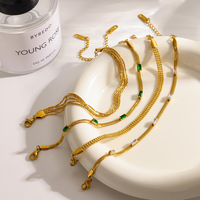 Bracelet Chaîne Serpent Doré Tendance pour Femme en Acier Inoxydable avec Breloque Géométrique en Zircon Coloré, Bijou Étanche et Inaltérable TGSL5769