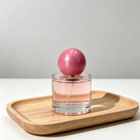 Flacon de parfum en verre de luxe avec vaporisateur, design couleur personnalisé, impression de logo par sérigraphie
