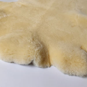 生の羊皮はサドルを作るための高密度子羊の皮をせん断オーストラリアの自然な高品質の羊皮 - Product Image 4
