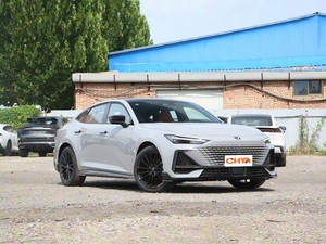 Changan Uni V 2023 Edición Deportiva, Diseño de Sedán Compacto, Gran Rendimiento, Excelente Relación Calidad-Precio para Entusiastas del Rendimiento - Product Image 2