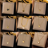 Vente en Gros de Colliers Tendance en Acier Titane, Bijoux Femme en Acier Inoxydable, Colliers avec Pendentif Cœur