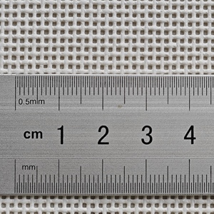 2mm Petit Trou 420GSM Couleur Ignifuge PVC Enduit Polyester Maille Rouleau Tissu Haute Résistance À La Déchirure <span class=keywords><strong>pour</strong></span> Protection ou Clôture - Product Image 1