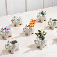 Pot de fleurs en céramique de porcelaine fait main en forme d'éléphant mignon pour la décoration de la maison, pot de fleurs pour plantes succulentes