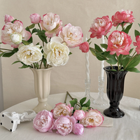 Lot de 3 fleurs artificielles en soie pivoine pour la décoration de la maison et des hôtels, ornements floraux modernes et durables pour la Saint-Valentin et Pâques