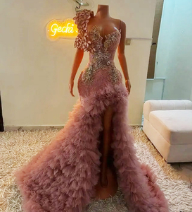 <span class=keywords><strong>Abiti</strong></span> da ballo <span class=keywords><strong>lunghi</strong></span> rosa personalizzati <span class=keywords><strong>con</strong></span> <span class=keywords><strong>spacco</strong></span> <span class=keywords><strong>laterale</strong></span>, lussuosi <span class=keywords><strong>abiti</strong></span> da sera africani a sirena per ragazze nere <span class=keywords><strong>con</strong></span> fiori 3D e ruches <span class=keywords><strong>con</strong></span> perline - Product Image 1