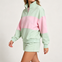 Ensemble deux pièces personnalisé pour femme : sweat-shirt oversize à demi-zip avec blocs de couleur et broderies, et short – Survêtement de sport et de détente