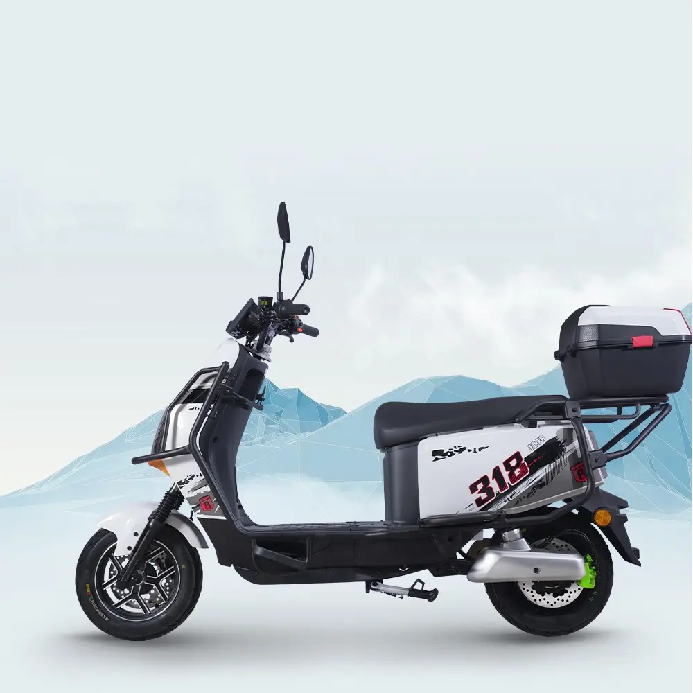 Skuter listrik kota sepeda motor listrik kualitas tinggi dapat disesuaikan pedal skuter luar ruangan