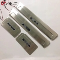 FUXINGTAI Compatible avec Mitsubishi Pajero V97 V93 07-18, pédale de bienvenue LED avec barre de seuil lumineuse