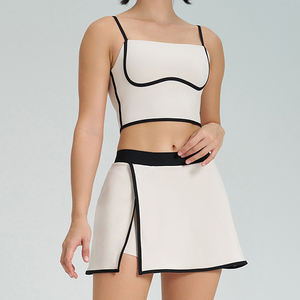 เสื้อกล้ามกีฬาแห้งเร็วแบบคัลเลอร์บล็อกใหม่สำหรับผู้หญิง พร้อมฟองน้ำในตัว ซับแรงกระแทก ยืดหยุ่นสูง เหมาะสำหรับใส่เล่นโยคะช่วงฤดูร้อน - Product Image 6