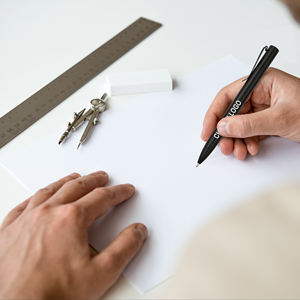 Bolígrafo de Lujo Negro de Alta Calidad 2025 con Logotipo Personalizado para Regalo Empresarial - Product Image 4