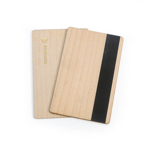 Carte de visite intelligente sans contact en bois personnalisée, étanche, avec bande magnétique RFID CR80 et puce NFC - Product Image 1