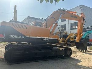 Excavatrice sur chenilles Hyundai 305LC-9T d'occasion de haute qualité, 30 tonnes, avec accessoire de pince, attache rapide et brise-roche - Product Image 5