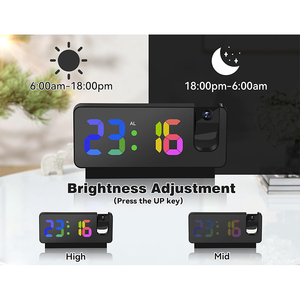 Réveil numérique LED moderne pour chambre à coucher, horloge électronique de bureau intelligente avec projecteur rotatif, sûr et pratique - Product Image 5