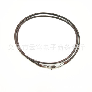 Collier en cordon rouge 2 mm avec boucle carrée en acier inoxydable, bijou unisexe, cordon de pendentif, origine Yiwu - Product Image 3