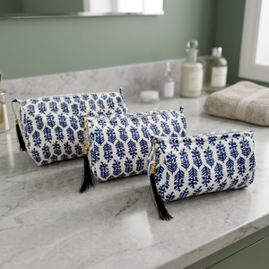 Juego de Bolsas de Viaje Modernas con Cierre de Cremallera, Acolchadas con Diseño de Puntos Azules y Blancos, en Tela de Algodón Ecológica - Product Image 2