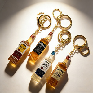 Lote de Llaveros con Botellas de Whisky y <span class=keywords><strong>Tequila</strong></span> en Miniatura, Abalorios Realistas de Licor, Regalo para Bar, Cueva del Hombre, Fiesta, Souvenir, MOQ Bajo - Product Image 2