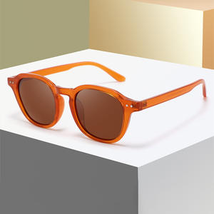Gafas de sol polarizadas de estilo europeo para mujer, montura negra ultraligera TR90, protección UV400, moda para viajes y conducción - Product Image 3