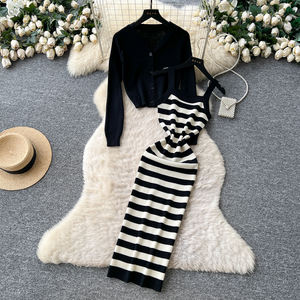 Abito autunnale da donna 2 pezzi a righe in maglia Slip a maniche lunghe Cardigan Set due pezzi da donna - Product Image 3