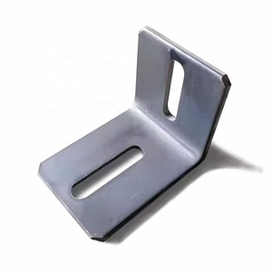 Support en tôle métallique en forme de L personnalisé avec des trous pour le montage d'équipements - Product Image 1