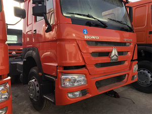 รถบรรทุกหัวลากมือสอง Sinotruk Euro2 ดีเซล 6x4 พวงมาลัยซ้าย HOWO 10 ล้อ รับน้ำหนัก 21-30 ตัน 371 แรงม้า กล้องมองหลัง 360 องศา - Product Image 3